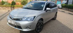 Toyota Corolla Fielder 1.5 Hybrid FWD 2014 Silver