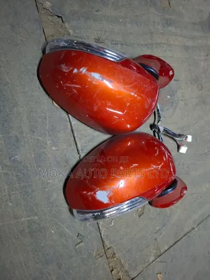 Toyota Wish 2012 Model Side Mirrors Indicator Type