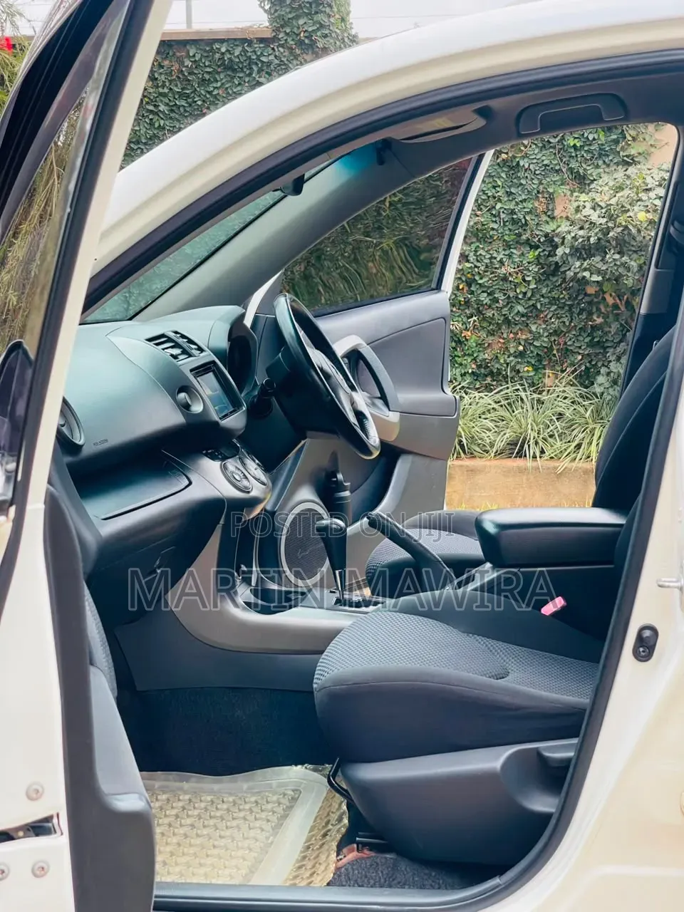 Toyota RAV4 2012