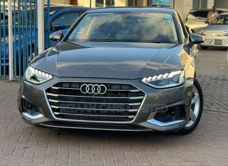 Audi A4 2021 Gray