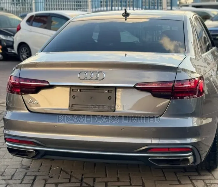 Audi A4 2021 Gray