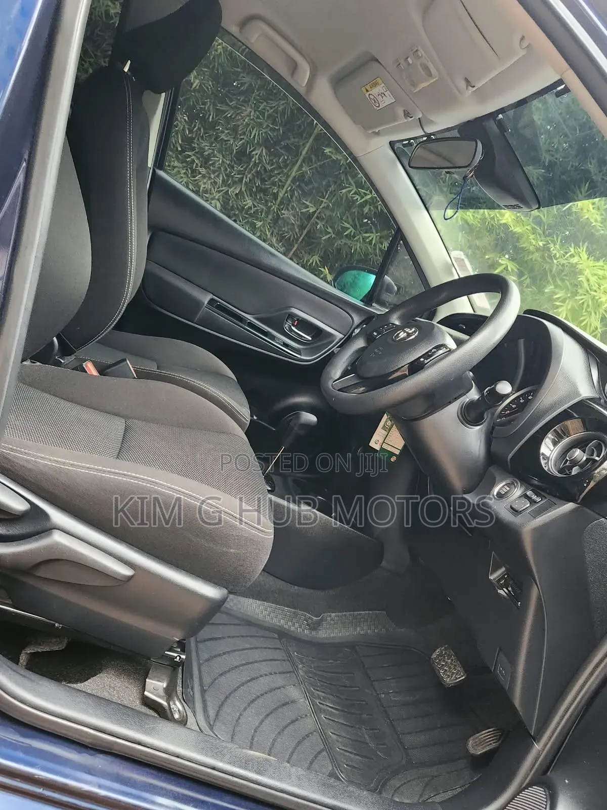 Toyota Vitz 2019 Blue