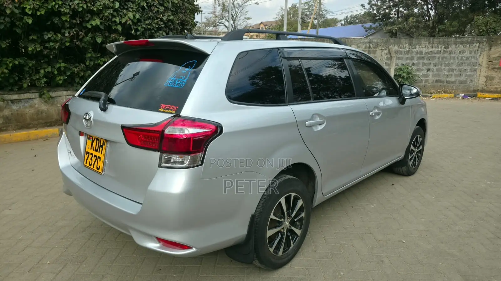 Toyota Corolla Fielder 2015
