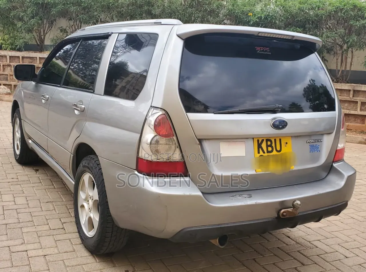 Subaru Forester 2006 Silver