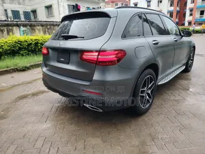 Mercedes-Benz GLC-Class 2019 Gray