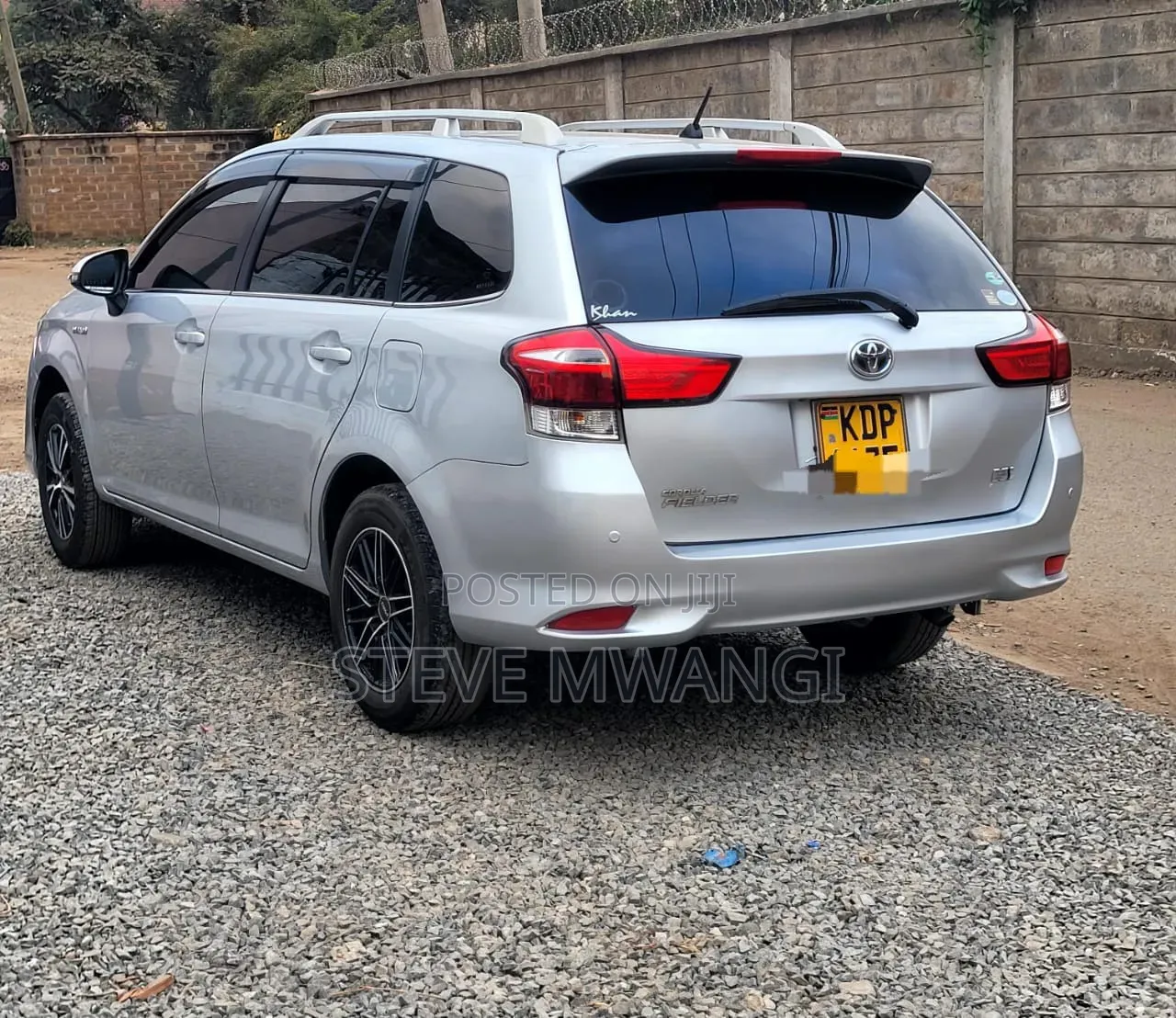 Toyota Corolla Fielder 2016 Silver