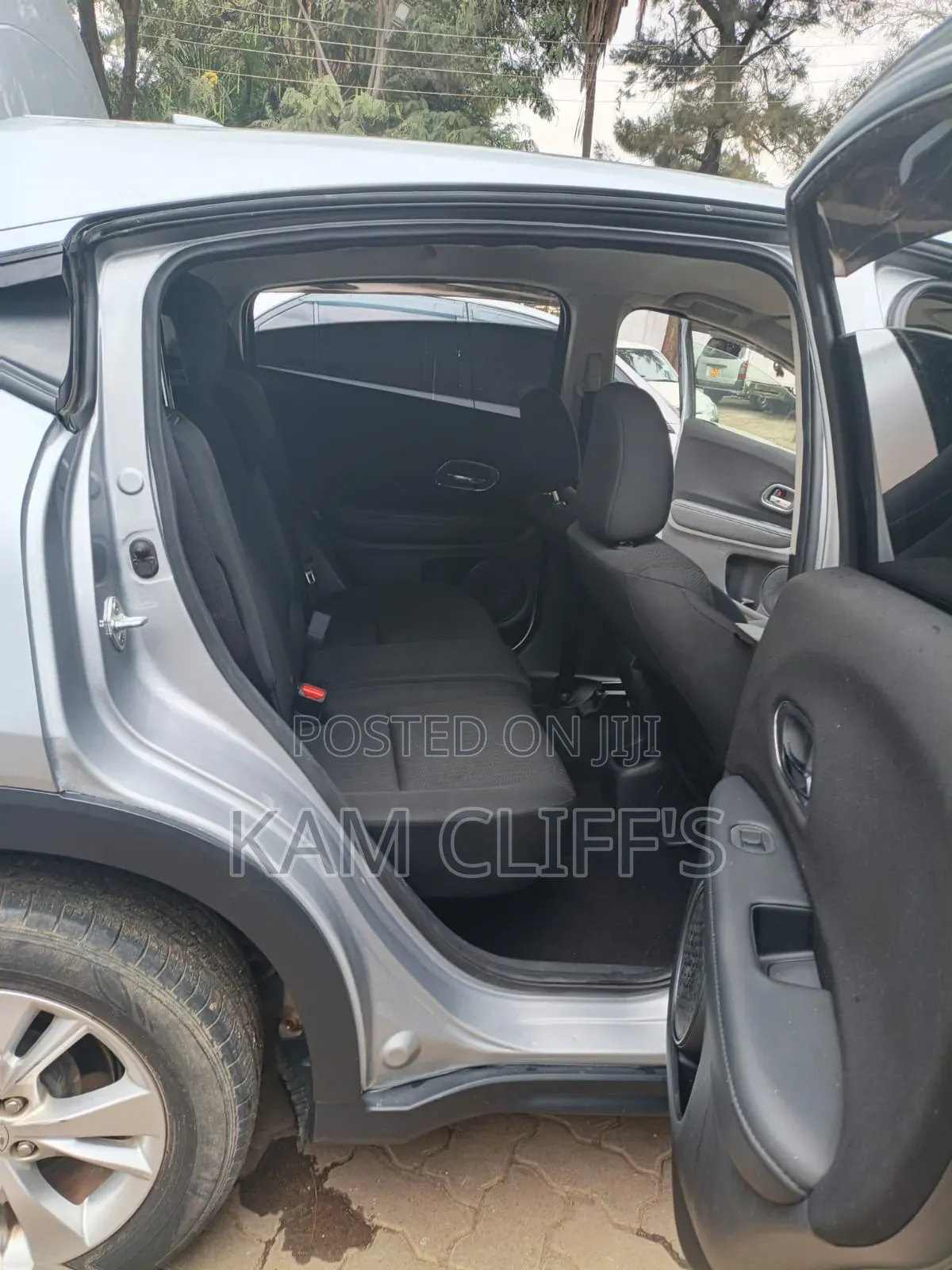 Honda Vezel 2017 Silver