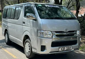 Toyota HiAce 2017 Silver