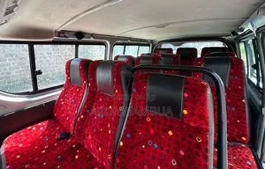 Toyota HiAce 2017 Silver