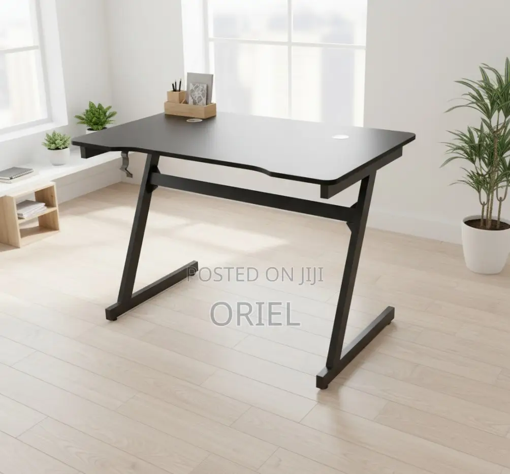 Office Desk : 1400mm Black Computer Desk