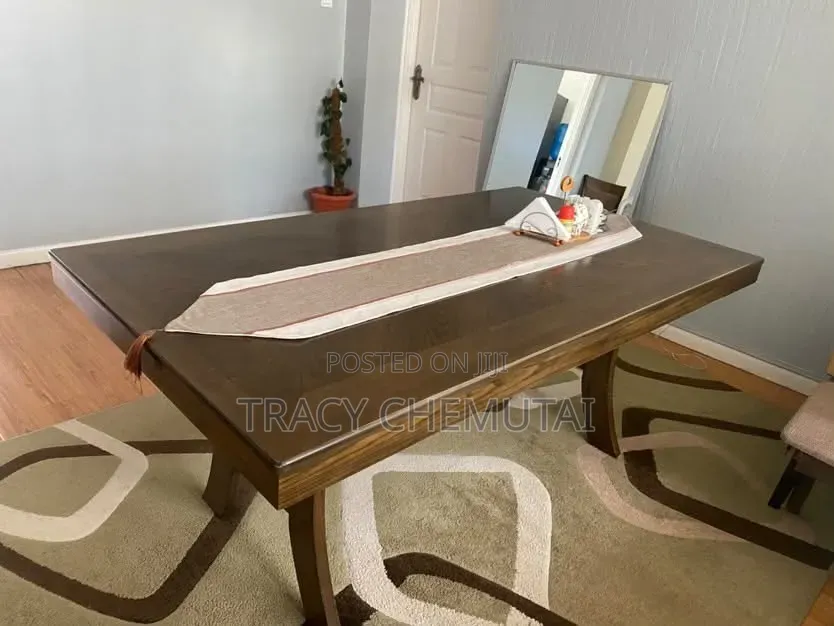 Dinning Table