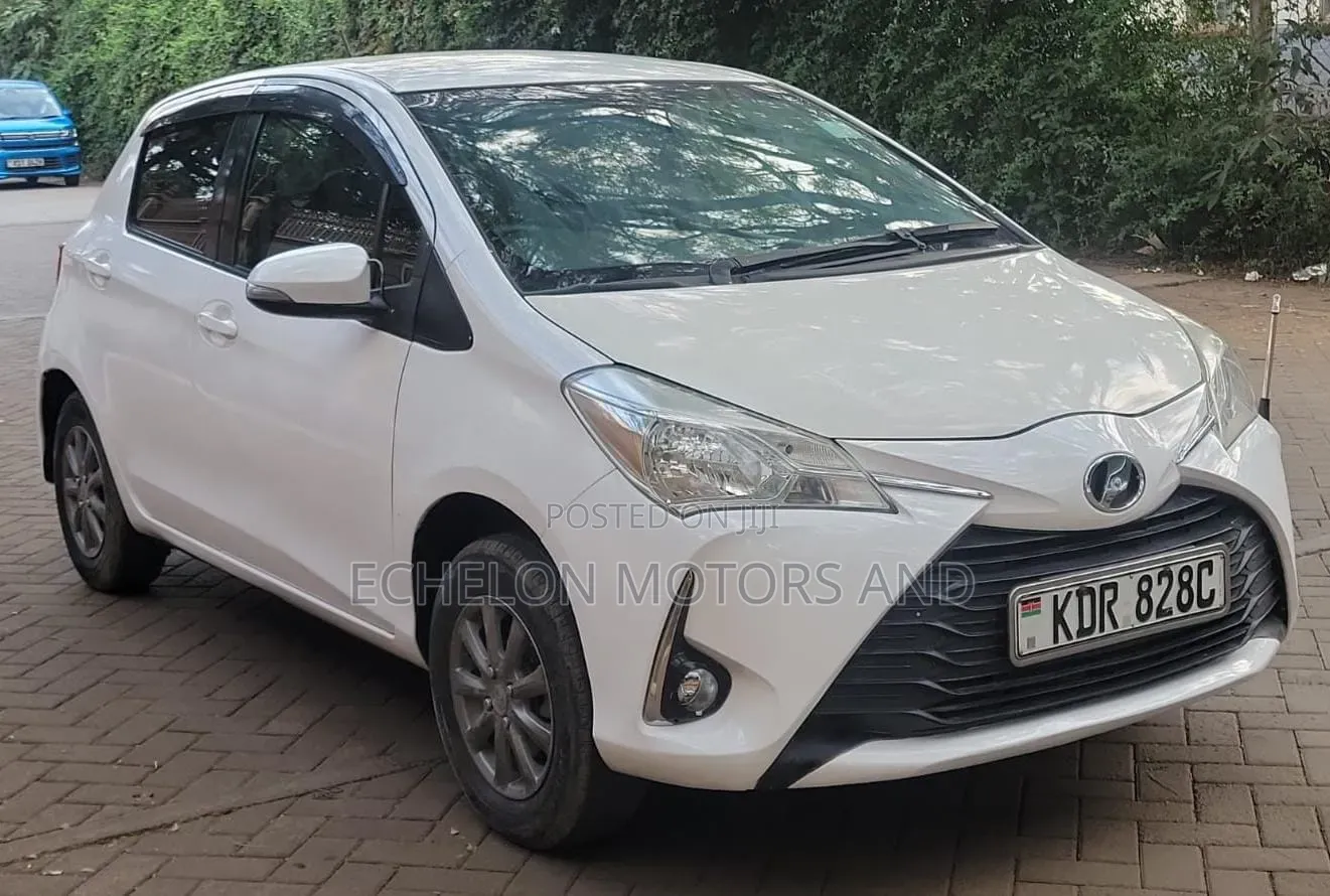 Toyota Vitz 2017 White