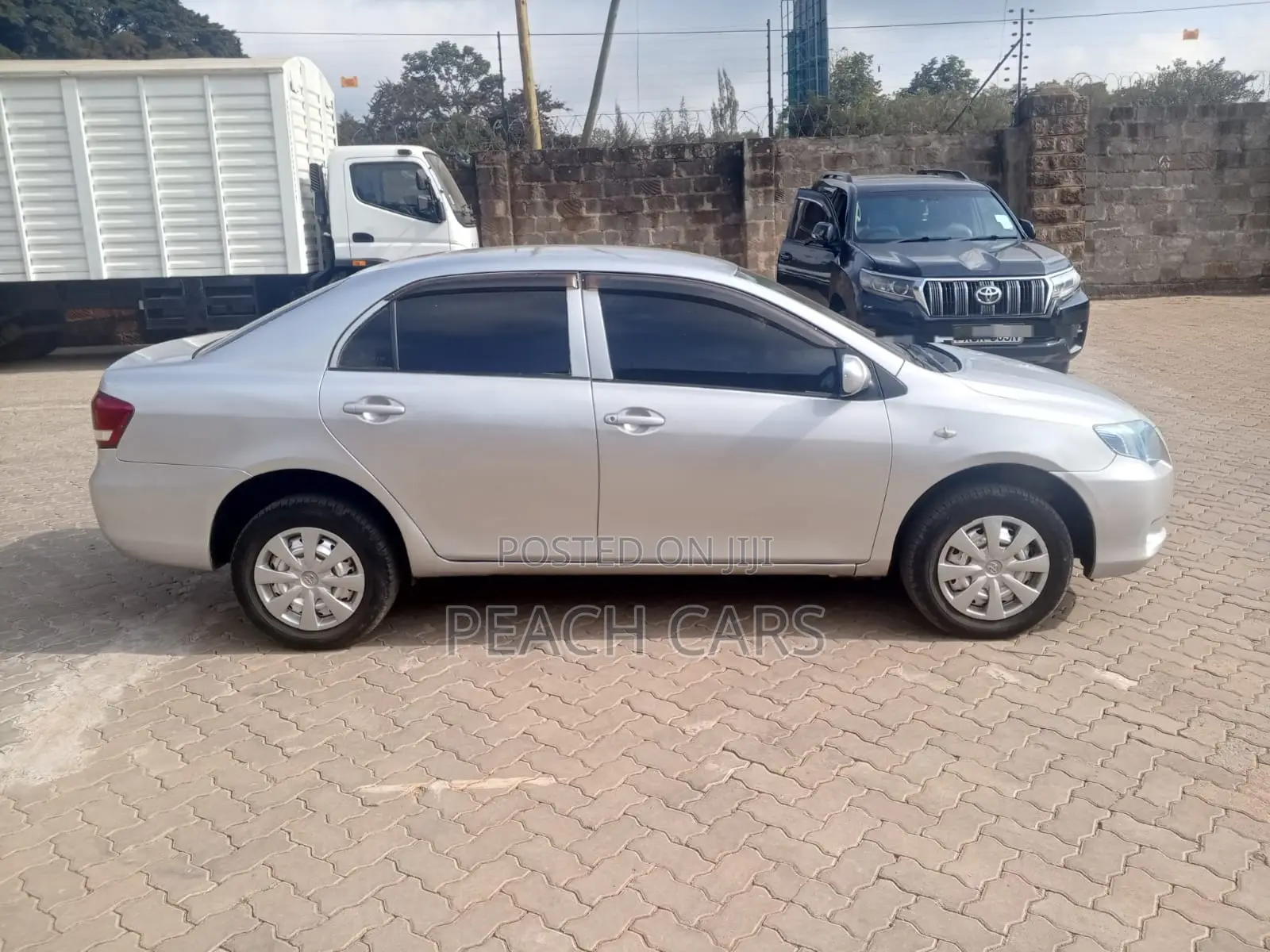 Toyota Axio 2010 Silver