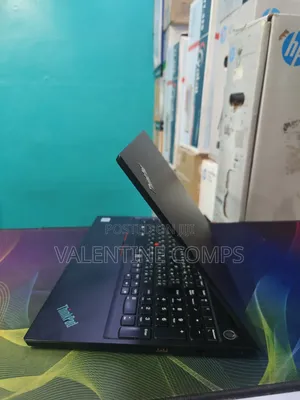 Laptop Lenovo ThinkPad E15 8GB Intel Core i3 SSD 256GB