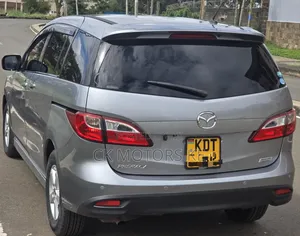Mazda Premacy 2017 Silver
