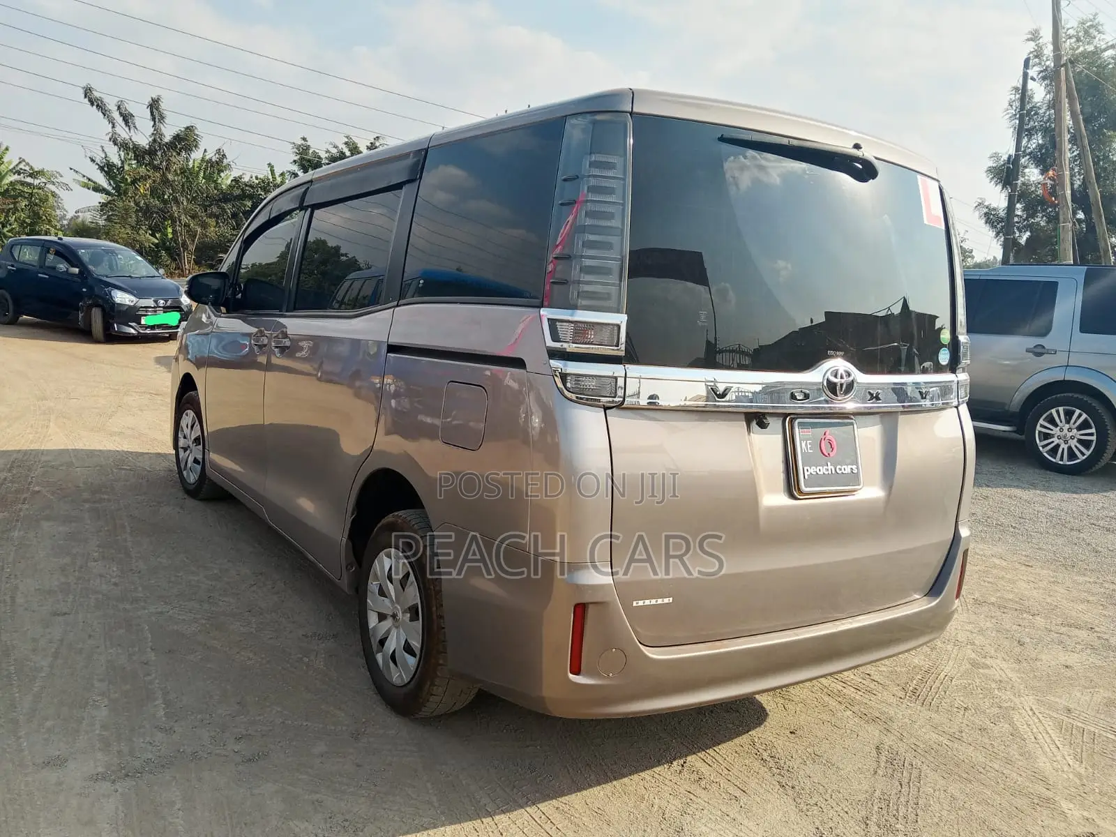 Toyota Voxy 2018