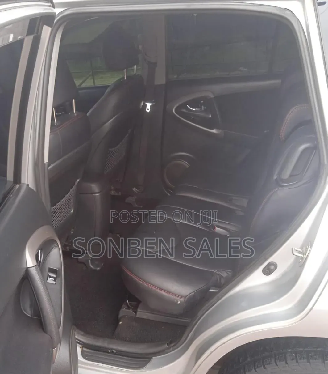 Toyota RAV4 2007 Silver