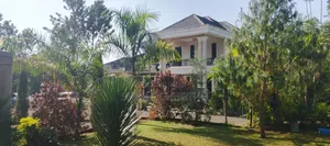 5bdrm Maisonette in Near Jaramogi, Central Sakwa (Bondo) for sale