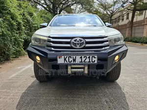 Toyota Hilux Revo Double Cab Deisel 2.8 AWD 2016 Pearl