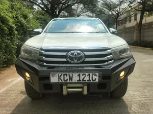 Toyota Hilux 2016 Pearl