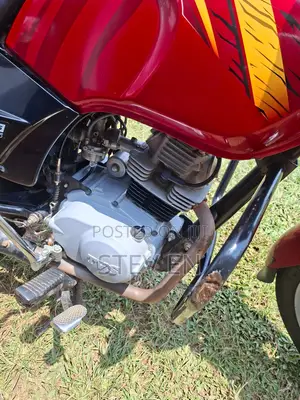TVS HLX Plus ES 2023 Red