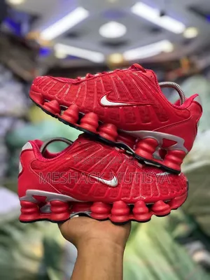 Sneakers Plug