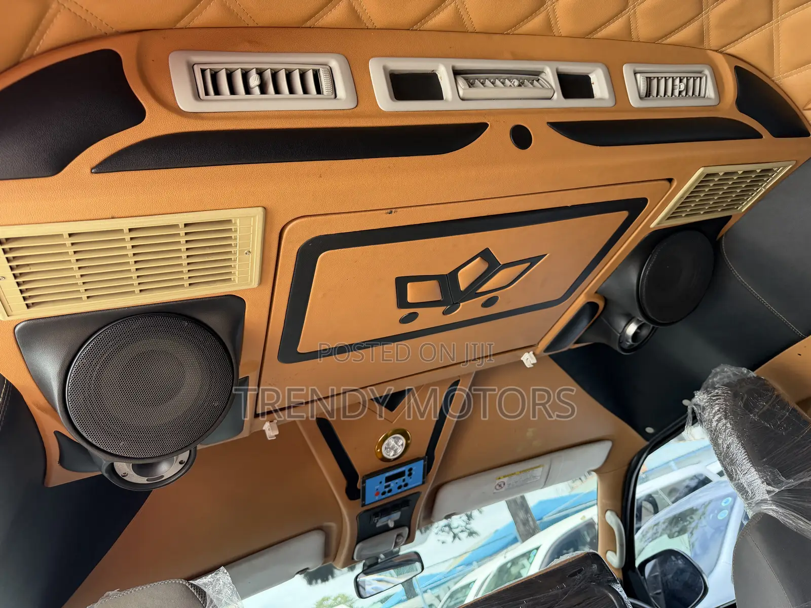 Toyota HiAce 2019 Silver