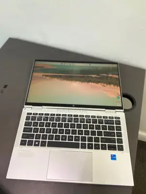 Laptop HP EliteBook 1040 G8 32GB Intel Core i7 SSD 512GB