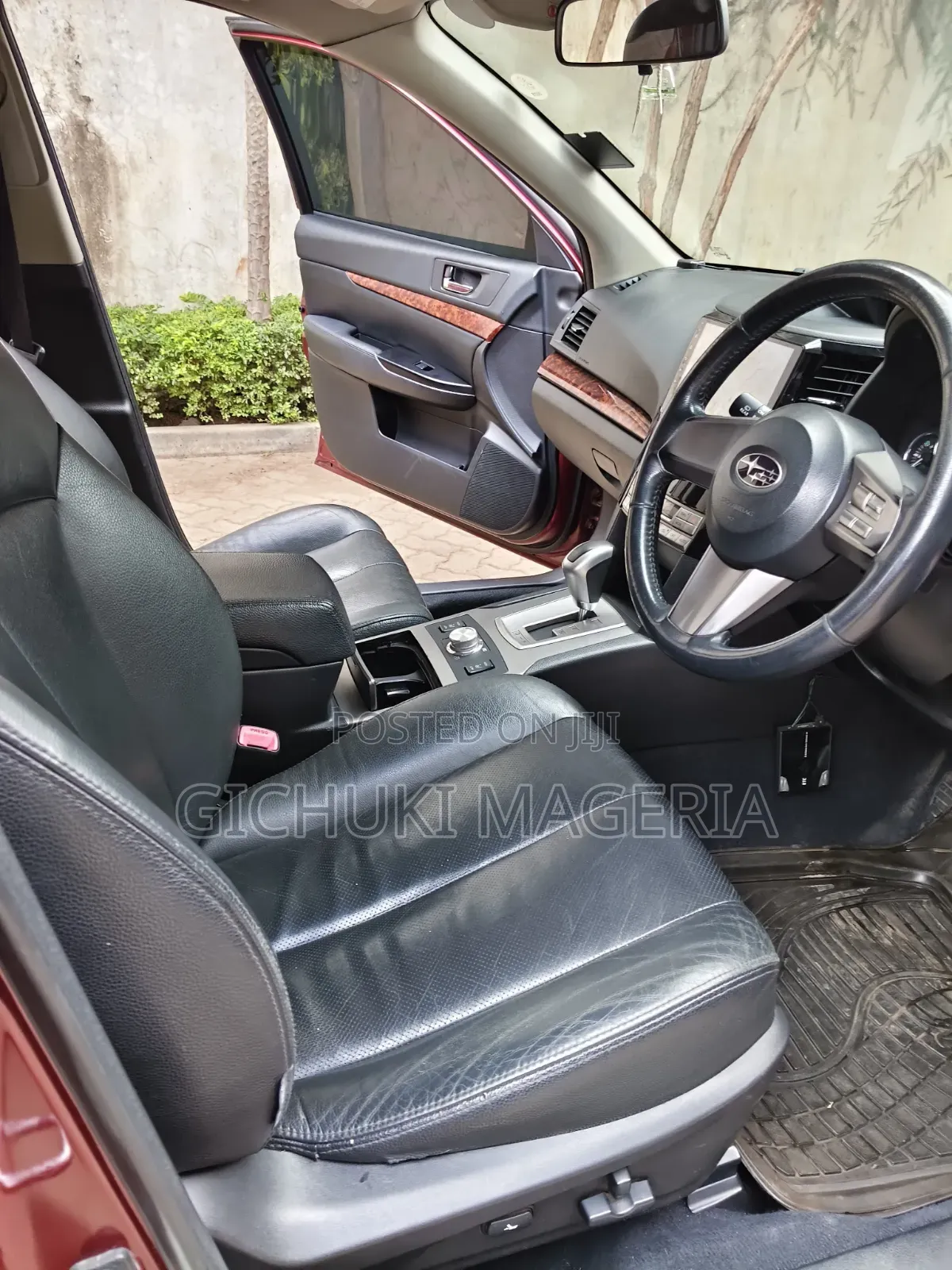 Subaru Outback 2011