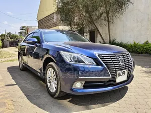 Toyota Crown 2014 Blue