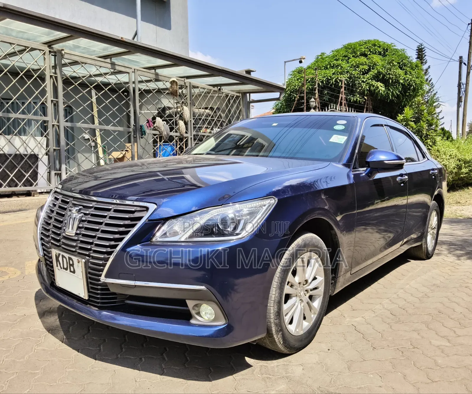Toyota Crown 2014 Blue
