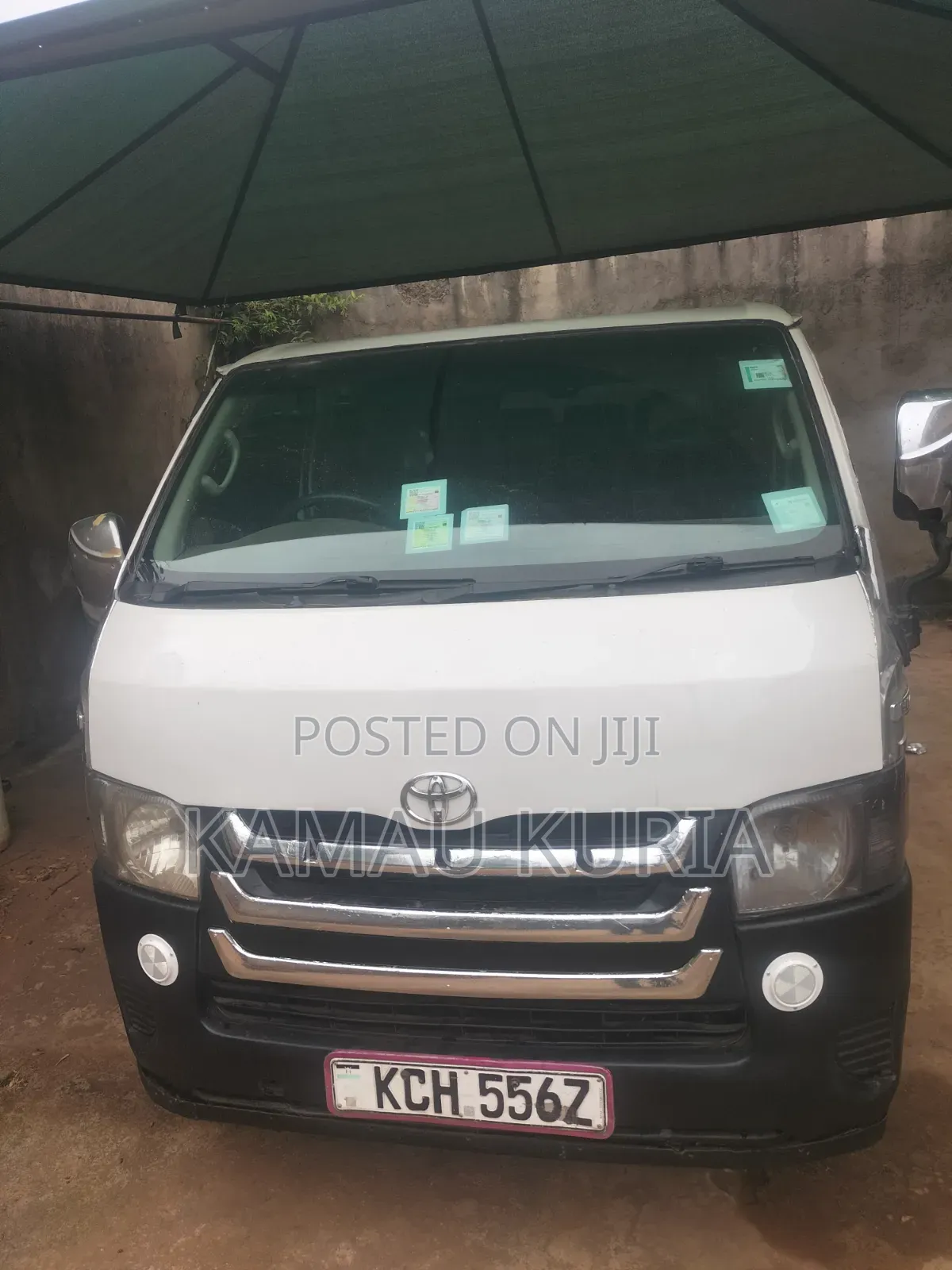 Toyota HiAce 2009 White
