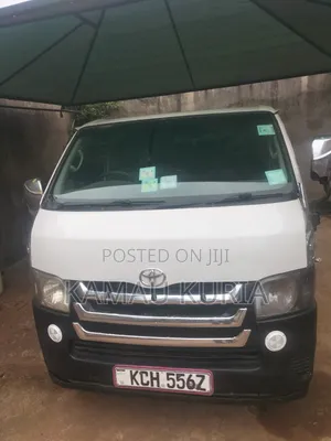 Toyota HiAce 2009 White