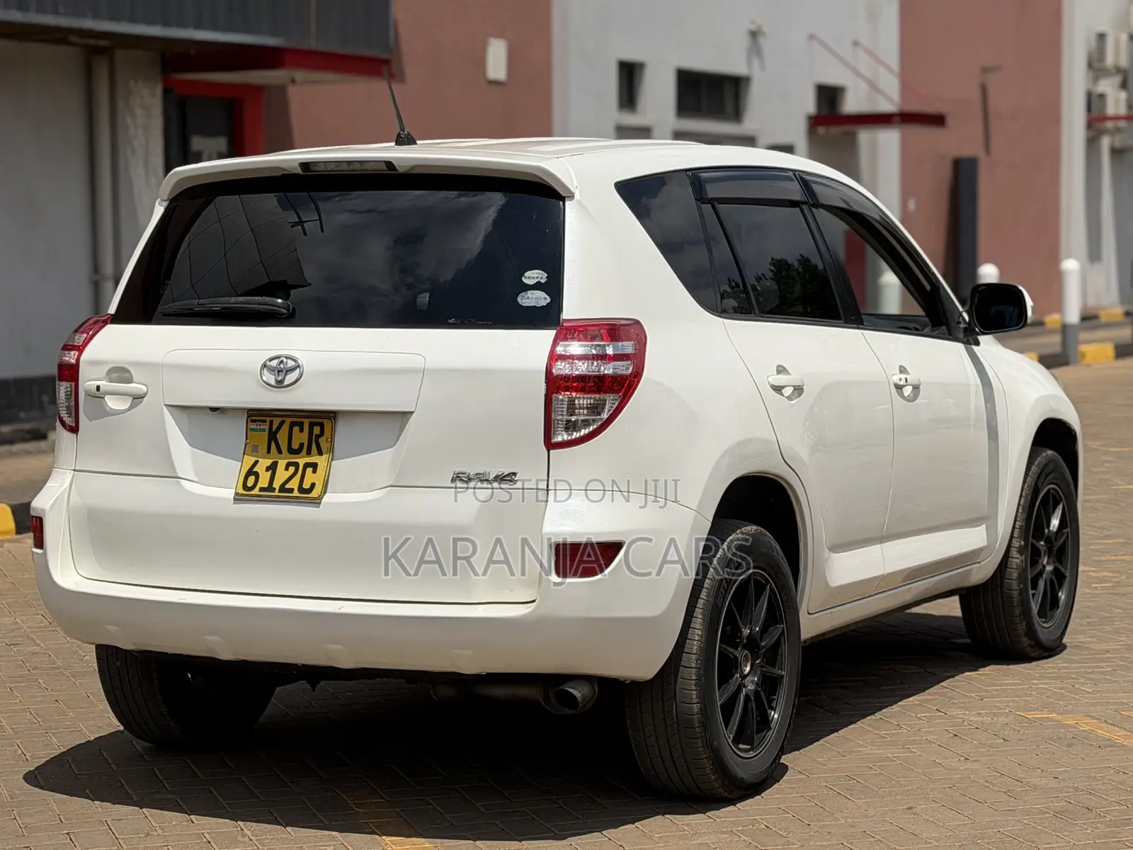 Toyota RAV4 2011 White
