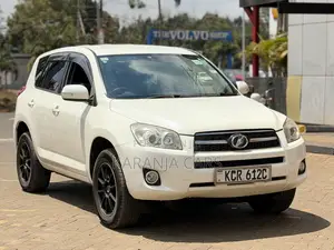 Toyota RAV4 2011 White