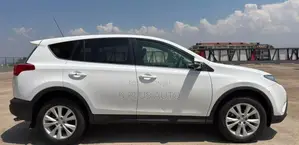 Toyota RAV4 2014 White