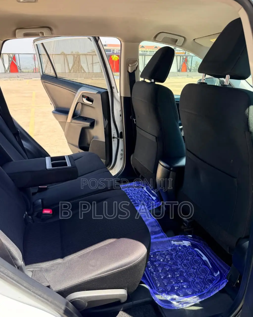 Toyota RAV4 2014 White