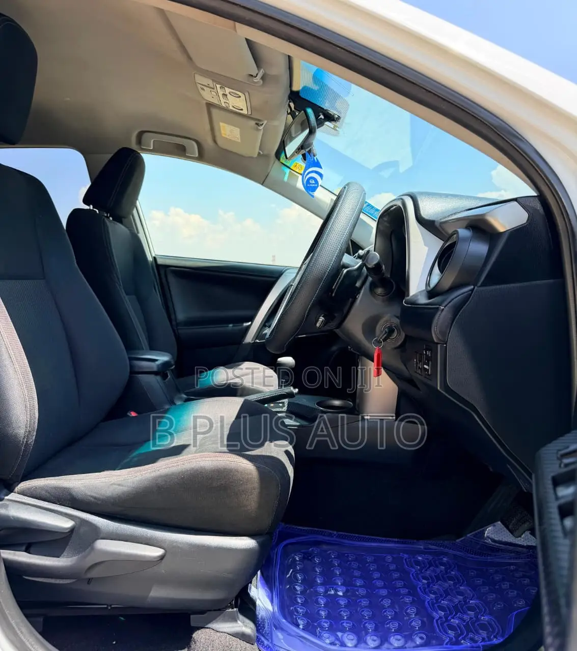 Toyota RAV4 2014 White