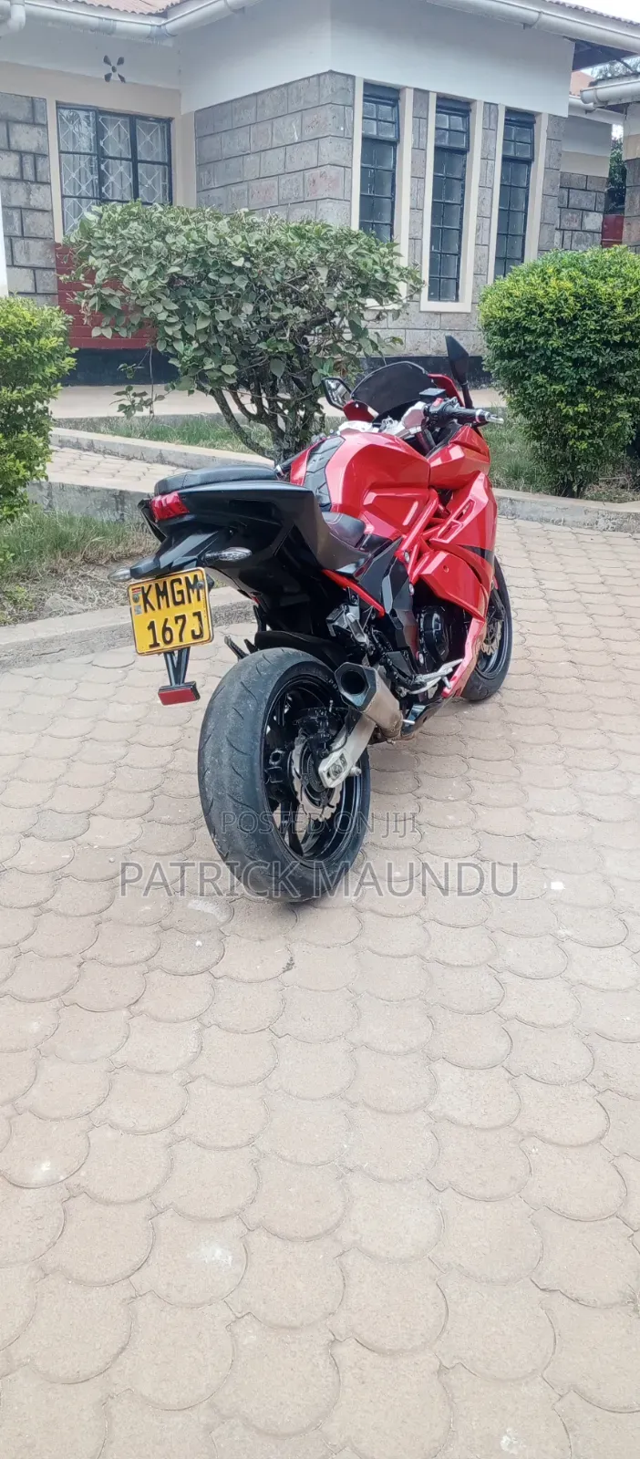 Taro GP1 400R 2023 Red