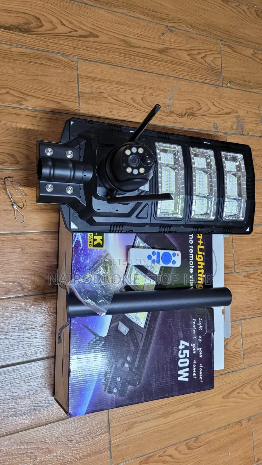 Ai Solar Camera + Lighting 2-in-1