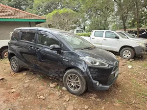 Toyota Sienta 2018 Black