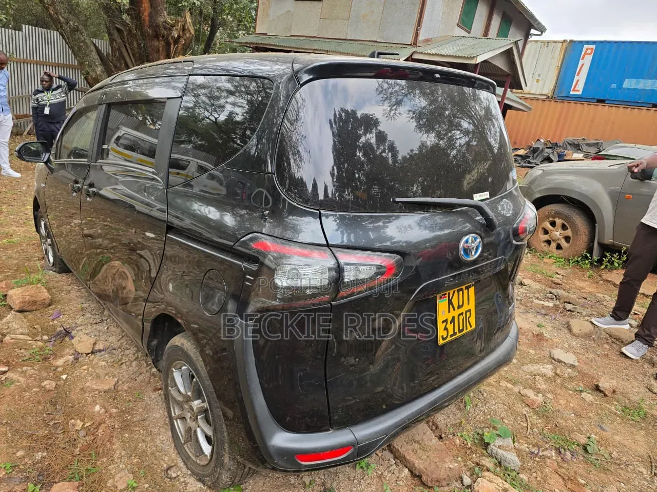 Toyota Sienta 2018 Black
