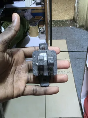 W Clamps for Electric Fence