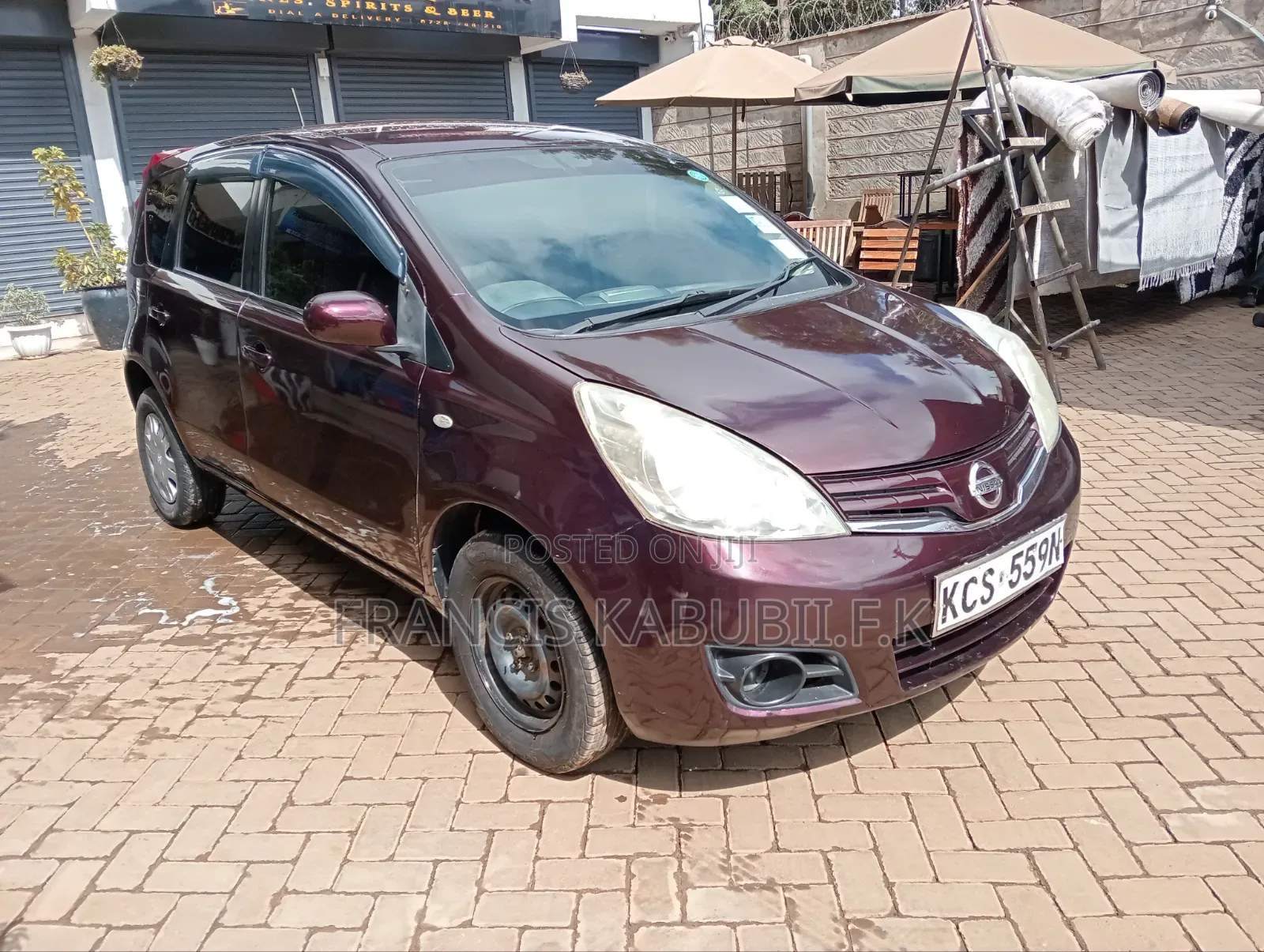 Nissan Note 2011 Red
