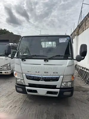 Mitsubishi Fuso 2019 White