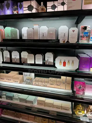 Dubai Perfume Vendor Contacts With Shipping Agency