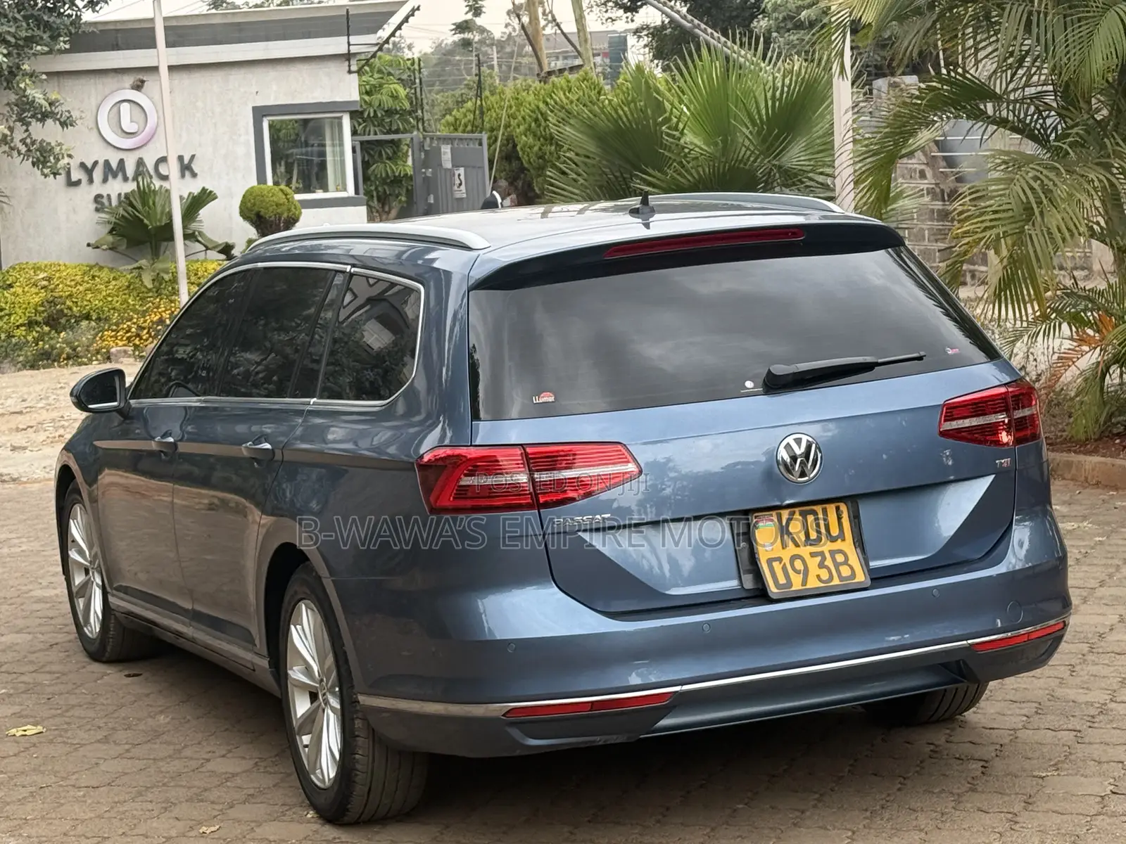 Volkswagen Passat 2018 Blue