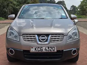 Nissan Dualis 2010 Beige