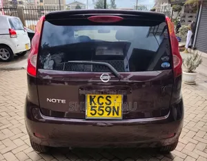 Nissan Note 2010 Burgundy