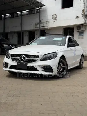 Mercedes-Benz C200 2019 White